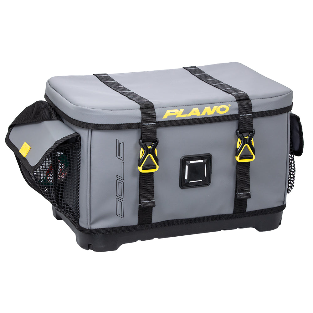 PLANO Z-SERIES 3700 TACKLE BAG W/WATERPROOF BASE