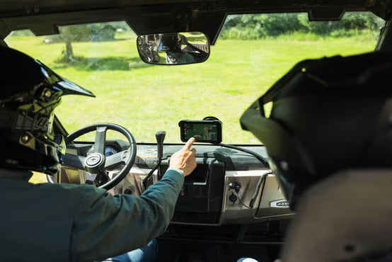 AQUA-Vu THE CAPTAIN 4K LCD DISPLAY & CAMERA SYSTEM