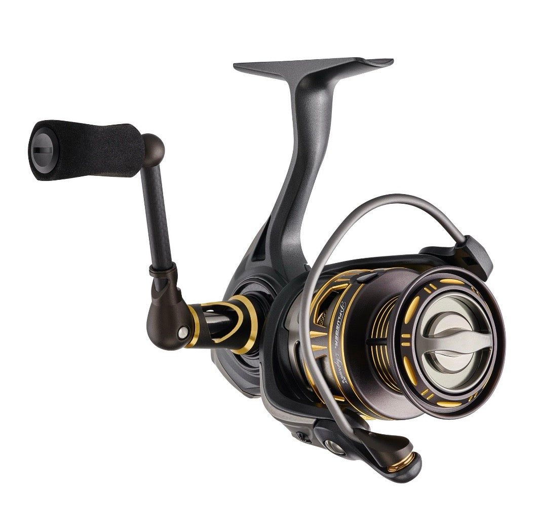 PFLUEGER SUPREME 30 XT SPINNING REEL 11BB 5.2