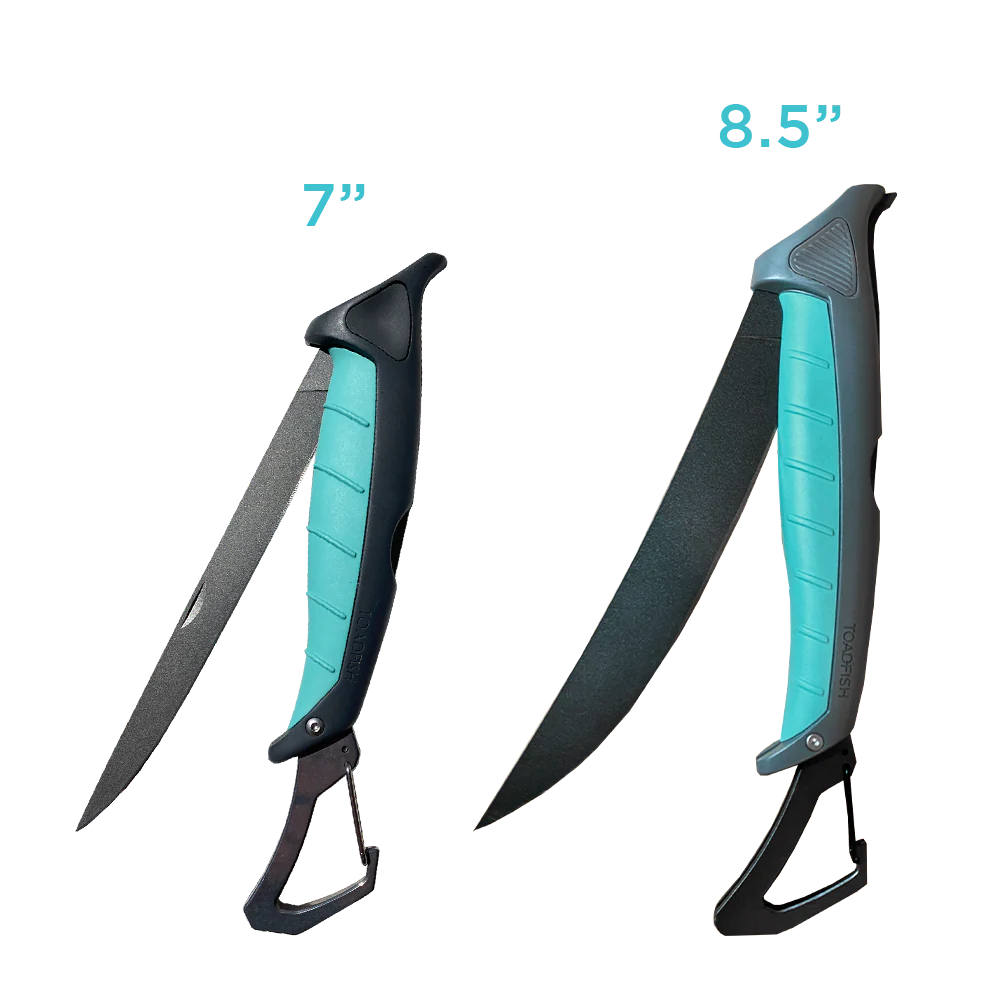 Two pocket knives with measurements labeled on a white background