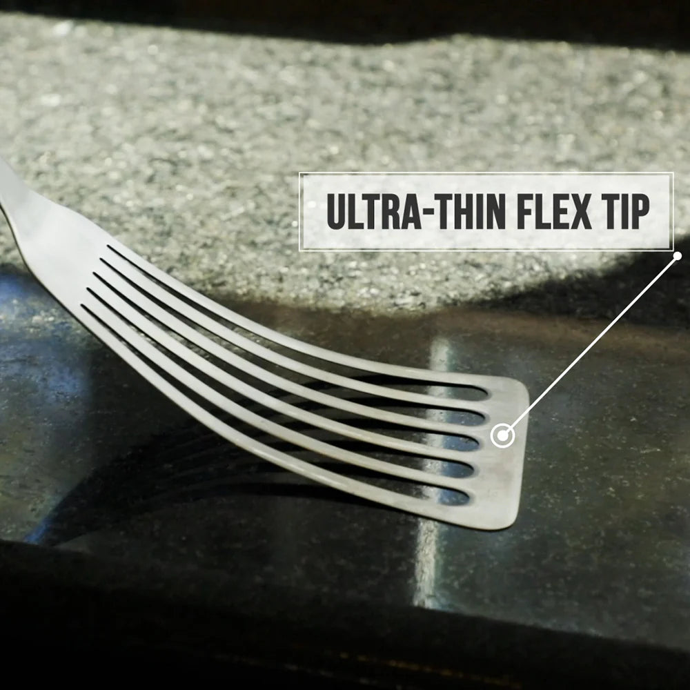 Metallic comb with ultra-thin flex tip on a textured surface